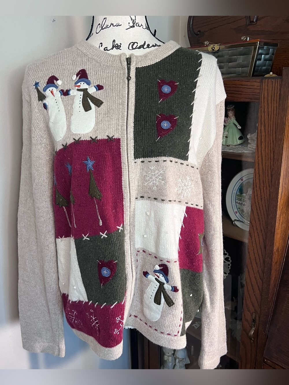 Women’s Beige Patchwork Holiday Zip-Front Sweater with Snowman Appliqués